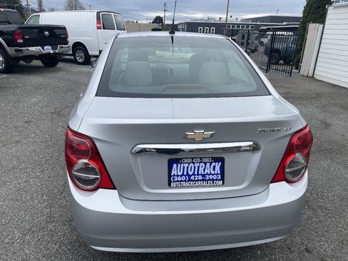 Used 2014 Chevrolet Sonic LT image 3