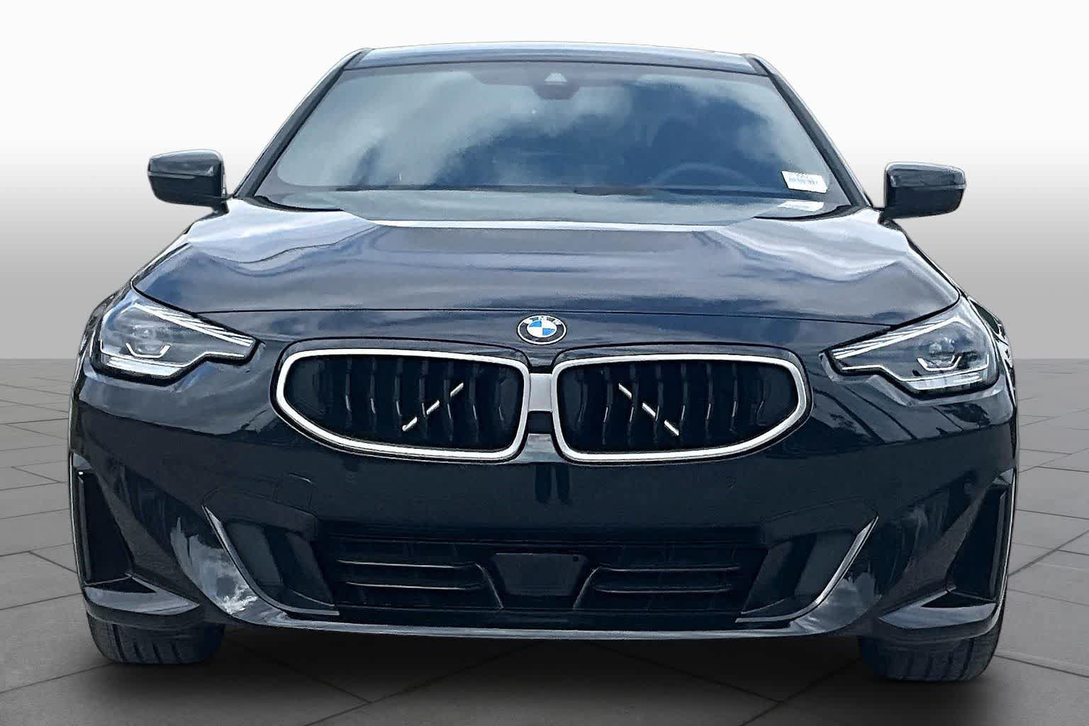 Used 2026 BMW 230i Coupe w/ Convenience Package RWD image 3