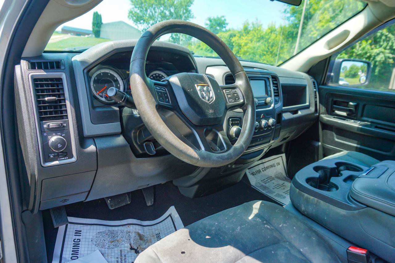 Used 2019 RAM 1500 Express w/ Express Value Package AWD/4WD image 11