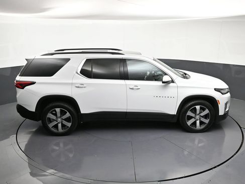 Certified 2023 Chevrolet Traverse LT w/ LT Premium Package AWD/4WD image 21
