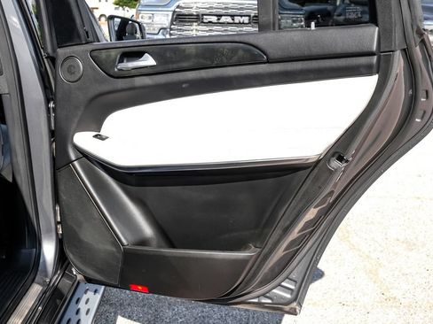 Used 2018 Mercedes-Benz GLS 550 4MATIC image 60