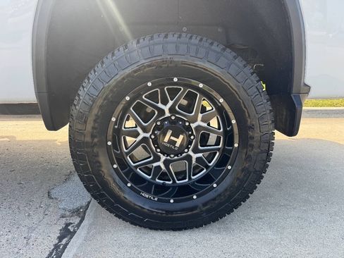 Used 2020 Chevrolet Silverado 3500 LTZ w/ LTZ Plus Package AWD/4WD image 9