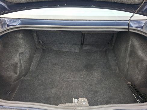 Used 2014 Dodge Challenger SXT RWD image 18