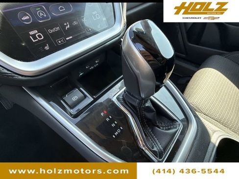 Used 2022 Subaru Outback Premium image 15