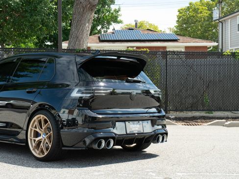 Used 2024 Volkswagen Golf R AWD/4WD image 46
