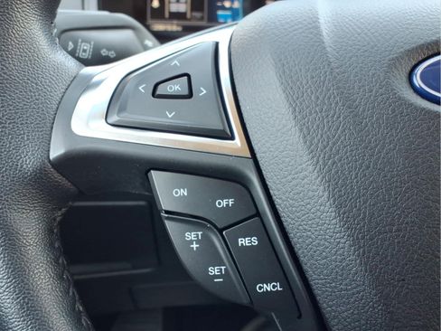 Used 2023 Ford Edge SEL w/ Convenience Package image 24