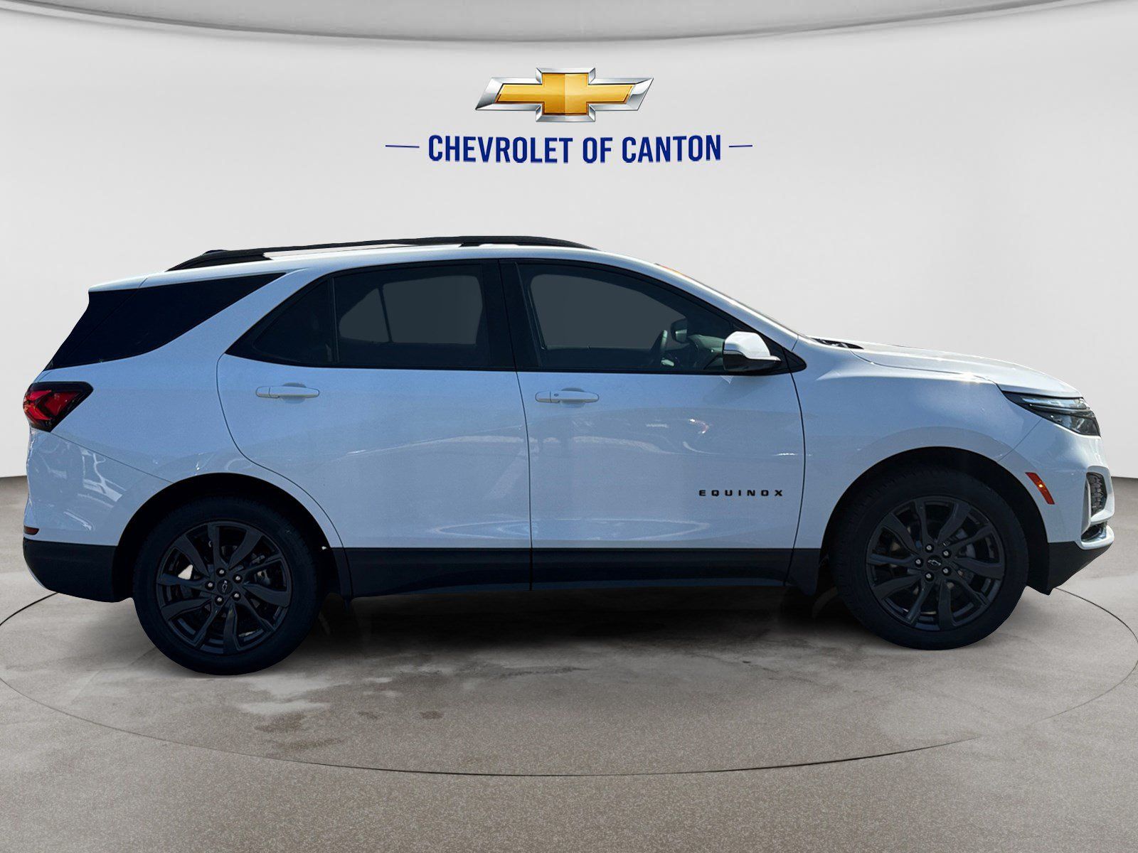 Used 2024 Chevrolet Equinox RS FWD image 4