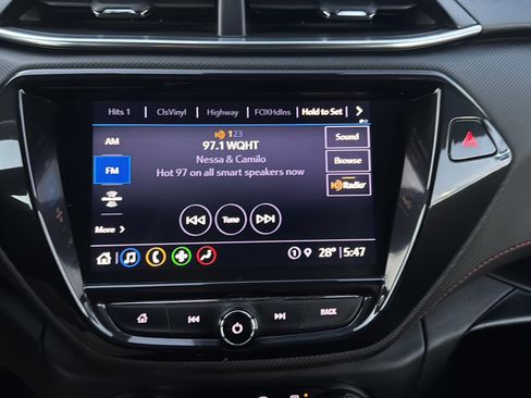 Used 2023 Chevrolet TrailBlazer RS w/ Sun and Liftgate Package image 35