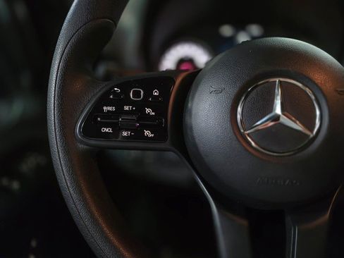 Used 2023 Mercedes-Benz Sprinter 2500 image 19