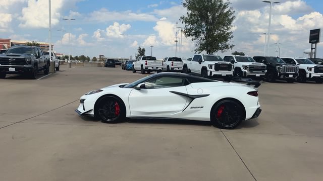 Used 2027 Chevrolet Corvette Grand Sport w/ Z52 Track Performance Package RWD image 5