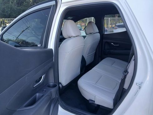 Used 2026 Hyundai Santa Cruz SEL FWD image 11