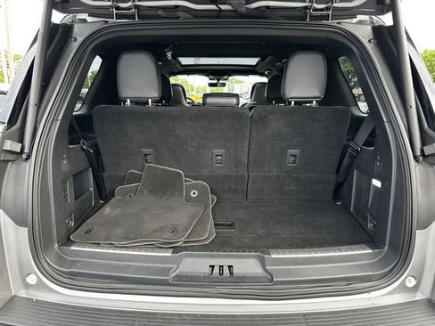 Certified 2023 Lincoln Navigator Reserve AWD/4WD image 44