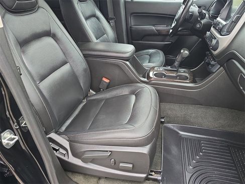 Used 2018 GMC Canyon SLT w/ Driver Alert Package image 29