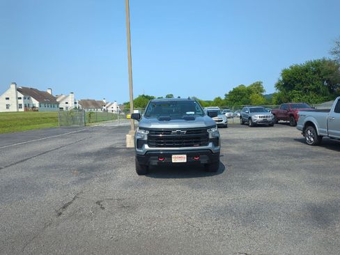 Used 2023 Chevrolet Silverado 1500 LT Trail Boss AWD/4WD image 2