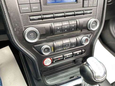Used 2015 Ford Mustang Convertible image 19