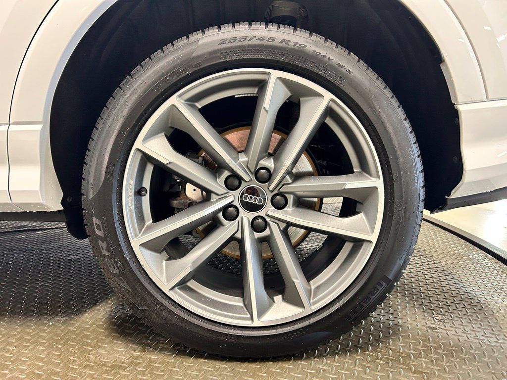 Certified 2024 Audi Q3 2.0T Premium AWD/4WD image 31