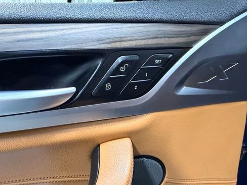 Used 2020 BMW X3 xDrive30i w/ M Sport Package 2 image 24