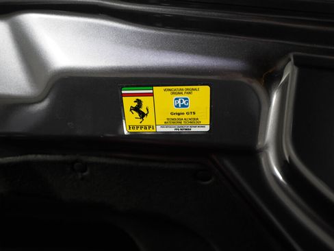 Used 2022 Ferrari 812 GTS RWD image 25