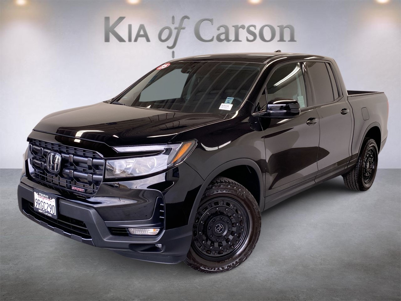 Used 2025 Honda Ridgeline Sport image 1