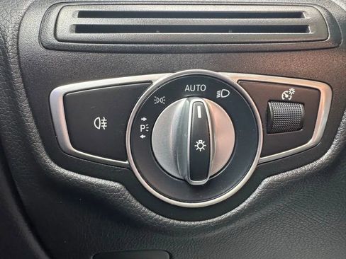 Used 2022 Mercedes-Benz GLC 300 4MATIC image 22