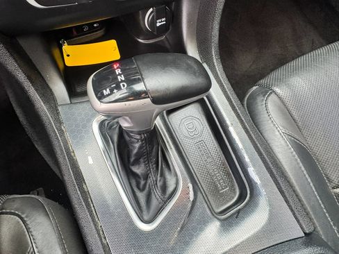 Used 2015 Dodge Charger R/T w/ Plus Group RWD image 43
