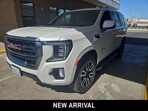 Used 2023 GMC Yukon AT4 w/ Technology Package AWD/4WD image 1