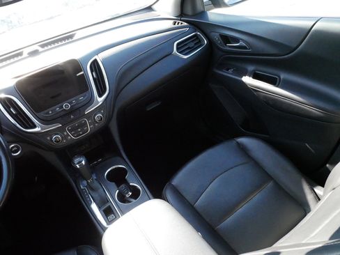 Used 2019 Chevrolet Equinox Premier image 11