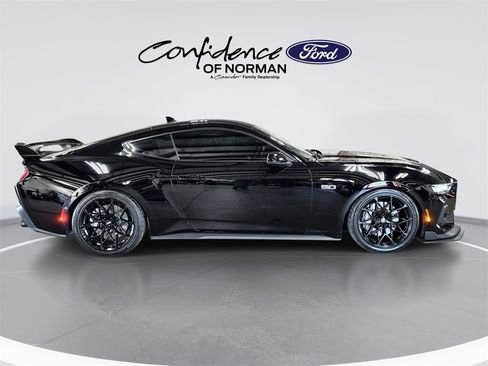 Used 2024 Ford Mustang GT Premium image 10