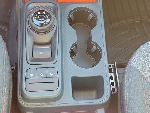 Certified 2022 Ford Maverick XLT image 30