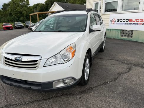 Used 2011 Subaru Outback 2.5i Premium w/ All-Weather Pkg AWD/4WD image 1