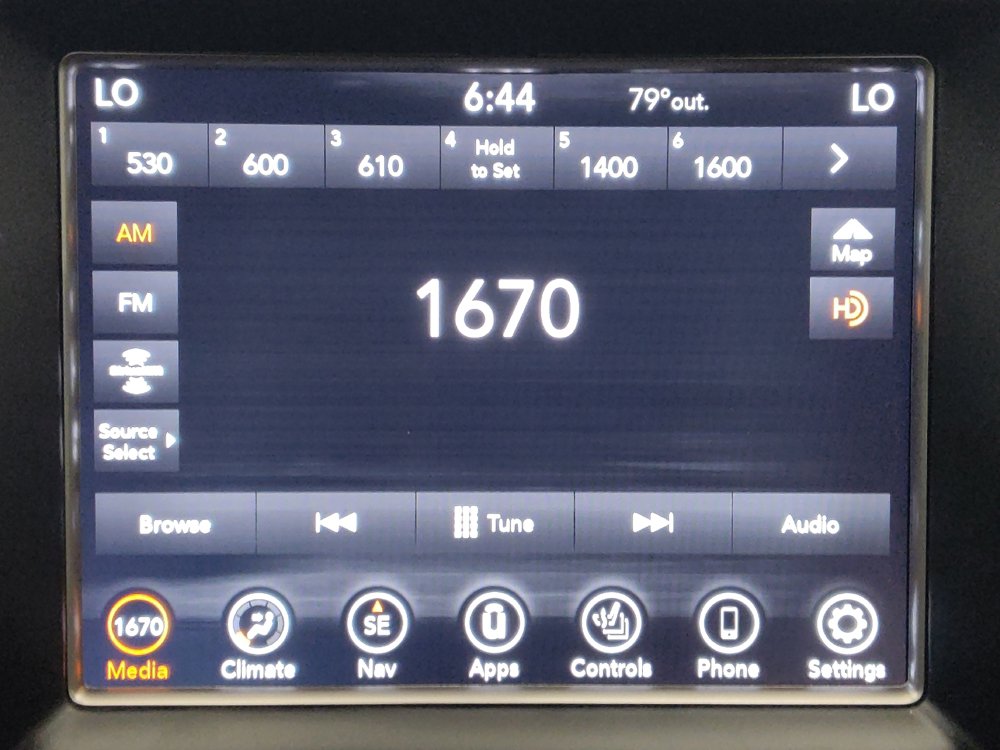 Used 2018 Jeep Grand Cherokee Limited AWD/4WD image 25