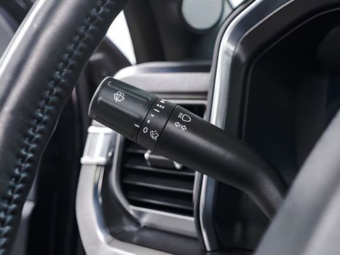 Used 2025 Ford F250 Platinum image 24