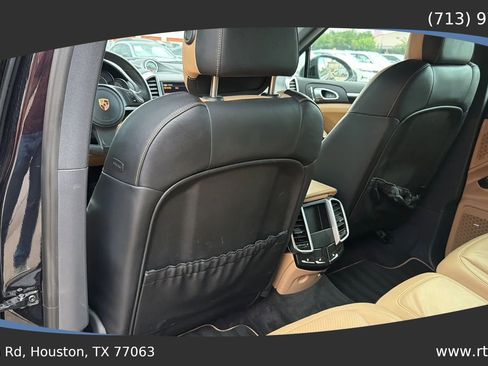 Used 2014 Porsche Cayenne image 29