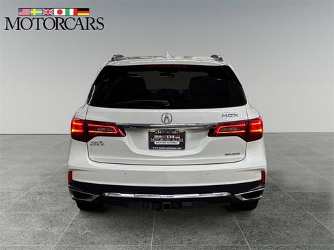 Used 2017 Acura MDX SH-AWD w/ Advance Package image 4