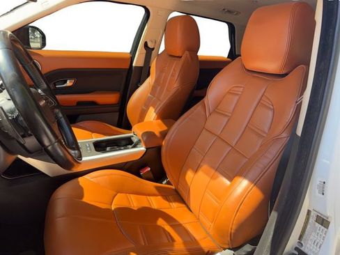 Used 2014 Land Rover Range Rover Evoque Pure image 14