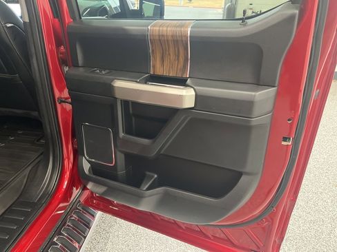 Used 2020 Ford F150 Lariat w/ FX4 Off-Road Package image 31