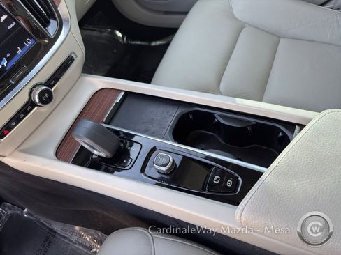 Used 2022 Volvo S60 B5 Momentum w/ Premium Package image 26