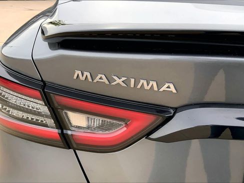 Used 2023 Nissan Maxima SR w/ Sport Mat Group FWD image 30
