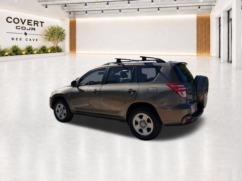 Used 2010 Toyota RAV4 2WD w/ Base L4 Extra Value Pkg image 7