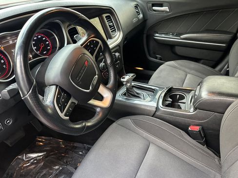 Used 2018 Dodge Charger GT image 7