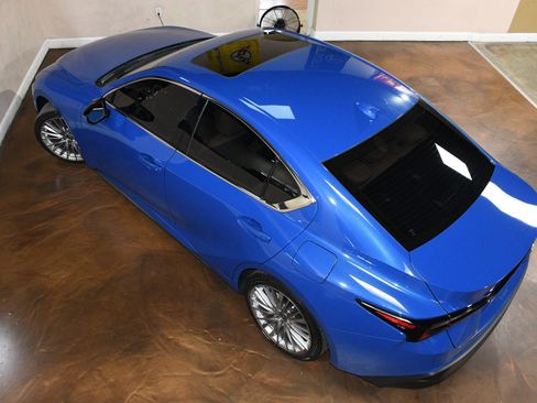 Used 2023 Lexus IS 300 w/ Premium Package RWD image 76