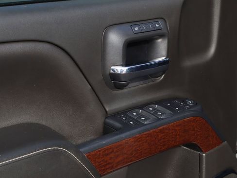 Used 2018 GMC Sierra 1500 SLT w/ SLT Premium Package image 19