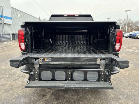 Used 2021 GMC Sierra 1500 Elevation w/ Preferred Package image 26