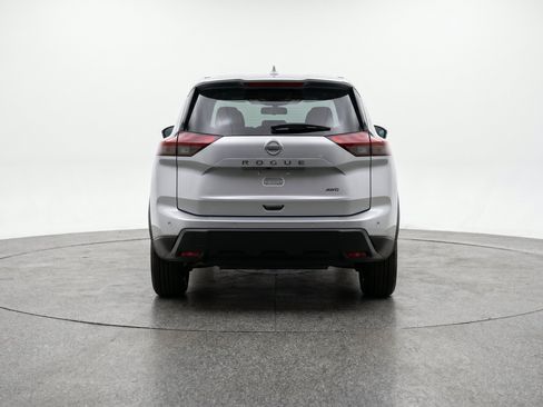 Used 2025 Nissan Rogue SV AWD/4WD image 7