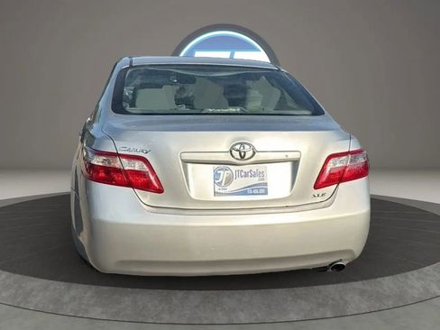 Used 2008 Toyota Camry XLE image 11