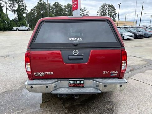 Used 2018 Nissan Frontier SV w/ Value Truck Package AWD/4WD image 7
