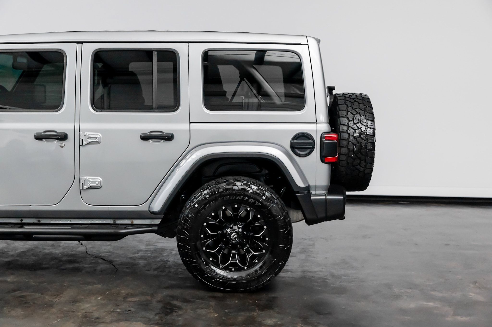 Used 2021 Jeep Wrangler Unlimited Sahara AWD/4WD image 13