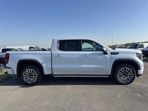 New 2026 GMC Sierra 1500 Denali Ultimate image 3