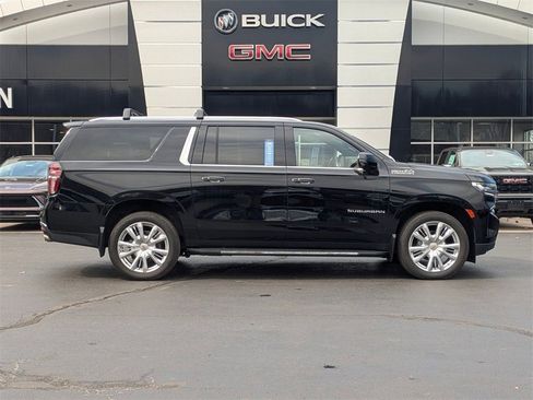 Certified 2021 Chevrolet Suburban High Country image 6