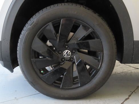 New 2026 Volkswagen Atlas SE image 27